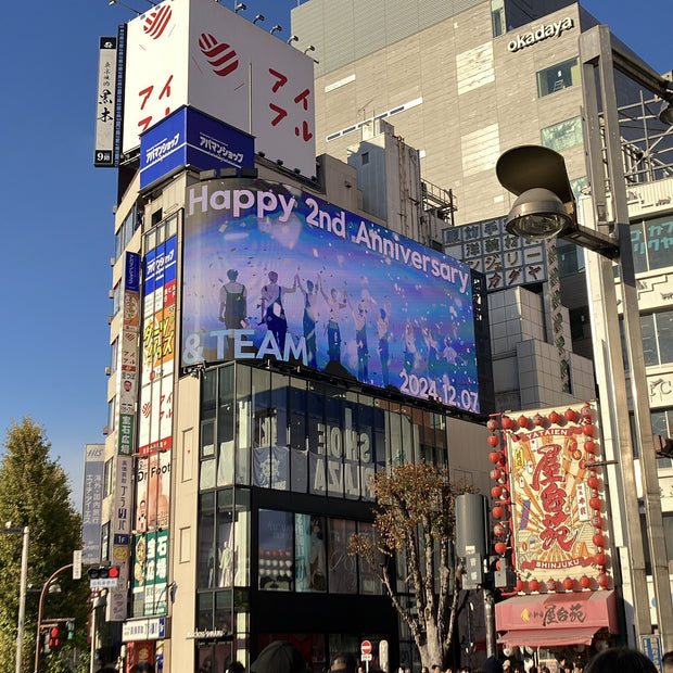 [＆Team] Cross shinjuku Vision 应援广告案例研究（2024/12）